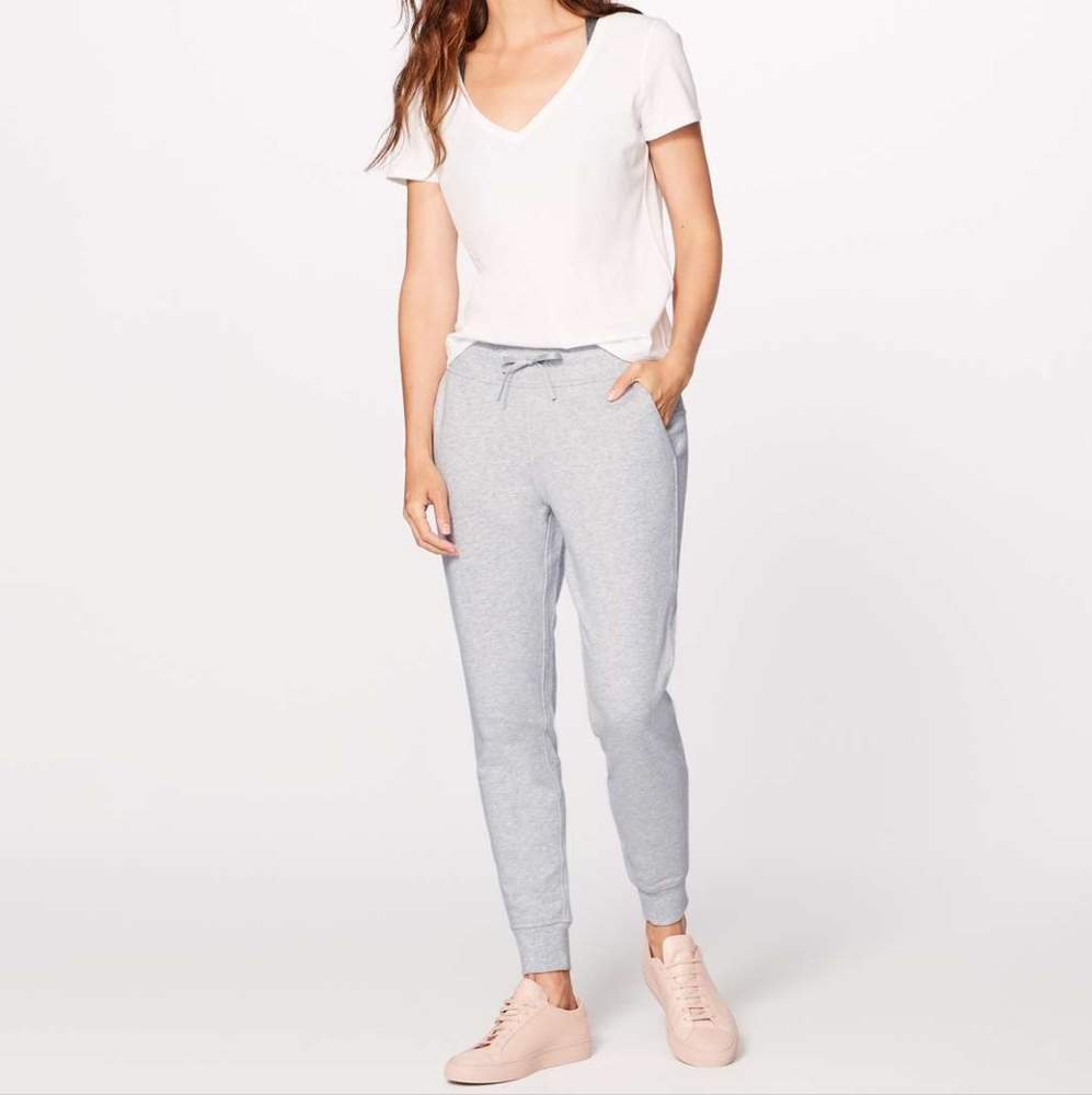 Lululemon Warm Down Jogger, Heathered Vapor, Sz.6, Inseam 24".